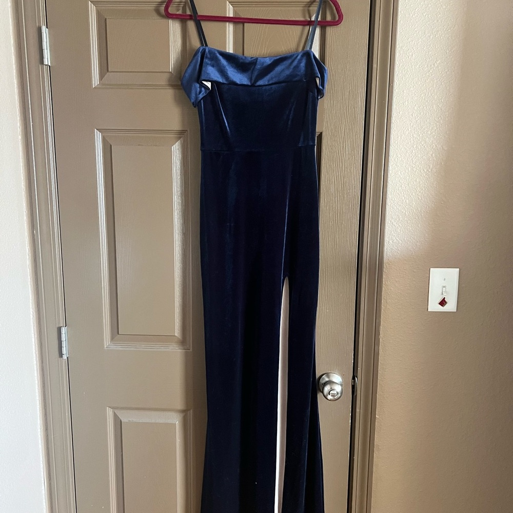 Elegant Navy Blue Velvet Dress